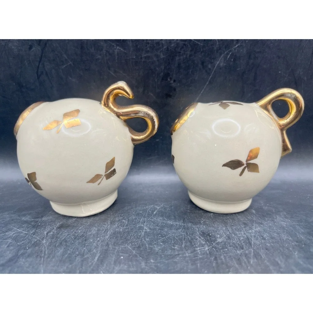 Vtg Ceramic White Salt & Pepper Shakers w/ Gold Leaves & Handles- Ball-Shaped